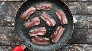 Яичница с грудинкой