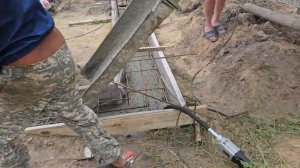 День 6 (заливка бетона м300) часть 1.mp4