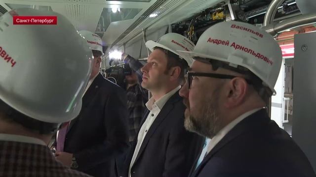 Слесари петербургского метро учатся обслуживать поезда «Балтиец»