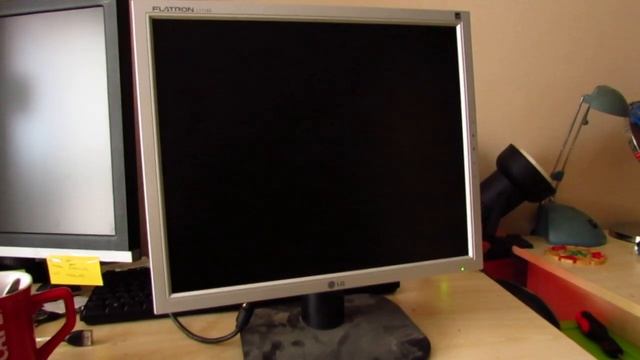 LG Flatron L1718S-SN смотреть онлайн