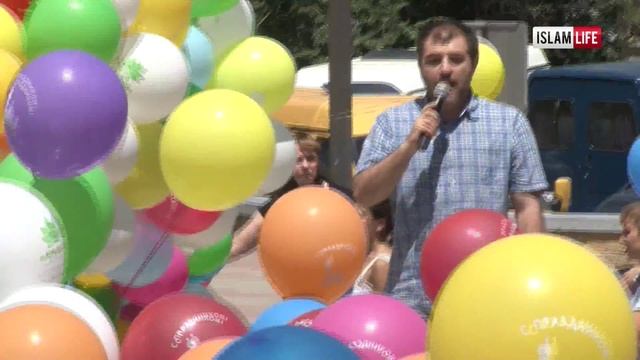 Дети прощаются с месяцем Рамадан