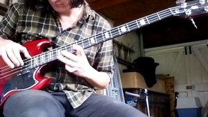 Epiphone EB-3 / SG bass - test noodle in D minor