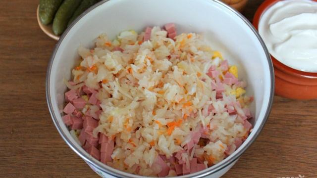 Оливье с квашеной капустой