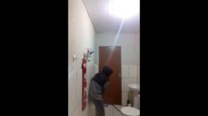 Ржач мышь испугала кота и хозяина так сильно что они в ужасе