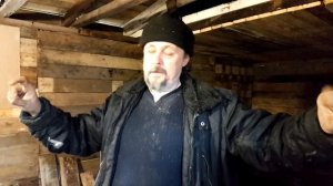 Обзор бюджетной бани, утепление потолка часть 5