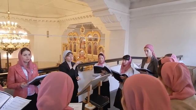 Престольный праздник в храме Дмитрия Ростовского.Моменты литургии. 2013-11-10 смотреть онлайн