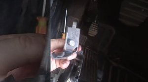 Как снять педальный узел на рено флюенс.
