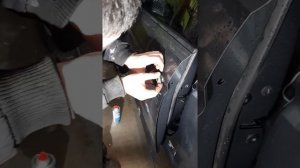 как снять ручку открывания двери VW Touran 2016