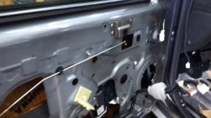 Renault Duster недорогая шумоизоляция в пару слоёв, дала куда больше тишины чем штатная шумозащита