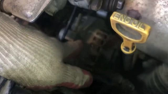 Как снять-поменять подтянуть ремень гура на автомобиле Hyundai Elantra смотреть онлайн