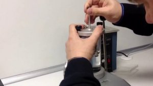 Как проверить часы на герметичность (водостойкость)