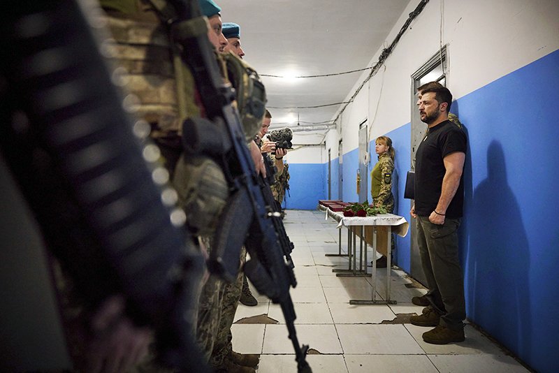 Зеленский рассматривает возможность призыва на службу мужчин старше 40 лет / События на ТВЦ