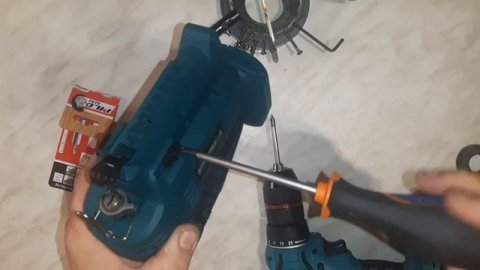 БЕСЩЕТОЧНЫЙ ЛОБЗИК