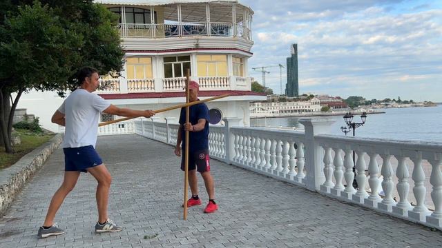 Ицюань (922 день) Столб с шестом и притирание усилий / Основы применения шеста / Комплекс с шестом