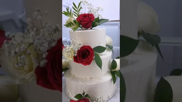 Торт|свадебный торт|три яруса|7 кг|живые цветы на торте|свадьба|все в восторги от этого ?