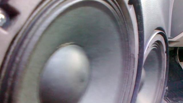 Alphard P8 на басе