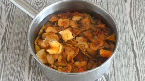 Пирожки с сушеными яблоками