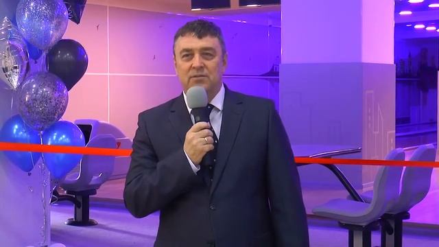 Боулинг-клуб ОТКРЫТ! смотреть онлайн