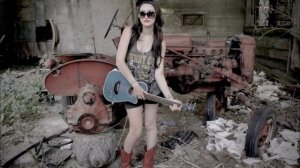 Run Down Neighborhood - Lindi Ortega