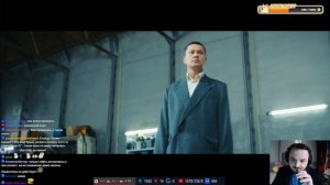 Жмиль смотрит фильм Казахи против пришельцев