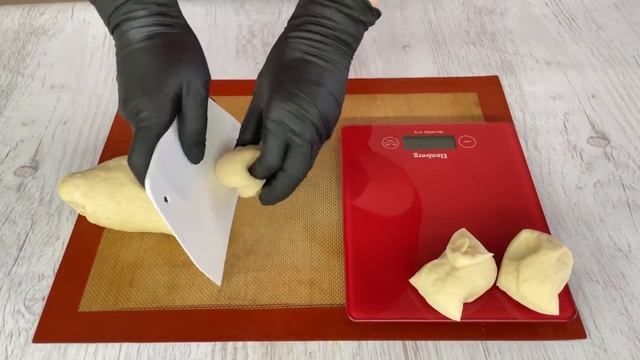 Чебуреки соковиті і з бульбашками! З курячим фаршем, сиром та зеленню