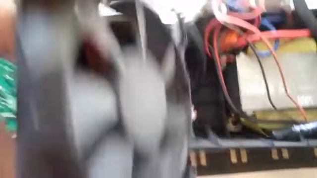 ИБП бесперебойник переделываем в инвертор 12/220 моя версия. смотреть онлайн