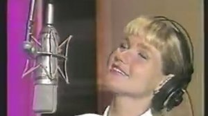 Xuxa Todo el Mundo esta Feliz ( Video Oficial )