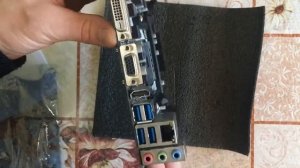 топовая бюджетная материнка ASRock A320M-HDV