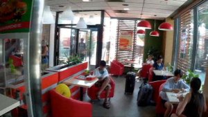 Крым - АЛУШТА или ЕВПАТОРИЯ? Сбежали в Крым - ДОРОГА, ЦЕНЫ, ЕДА