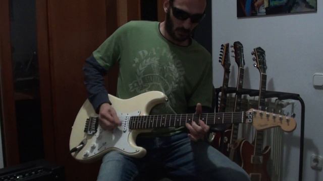 I'm Crying intro + solo (cover) with Texas special pickups смотреть онлайн