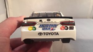 Review: 2018 Kyle Busch #18 M&Ms White Chocolate Toyota Camry 1/24 NASCAR Diecast