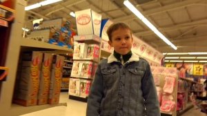 Катя и Макс играют в Челлендж на скорость