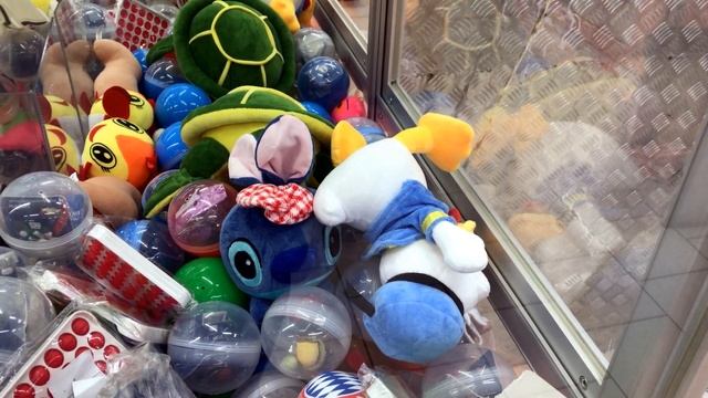 ДОСТАЛИ ДОЛГОЖДАННЫЕ ИГРУШКИ! Подстава от аппарата хватайка с собачкой!! смотреть онлайн