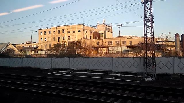 Экспресс въезжает в город мой родной... смотреть онлайн