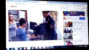 сотрудник полиции забрал компьютер грифера в реальной жизни из за майнкрафт