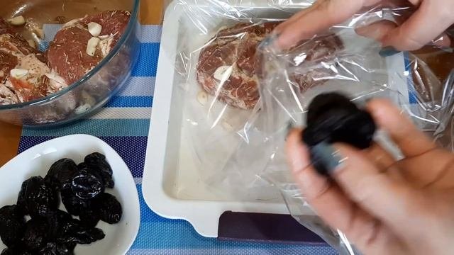Нежнейшее Мясо с Черносливом. #Рождественские_рецепты #праздничные_блюда #Новогодний_стол_2021