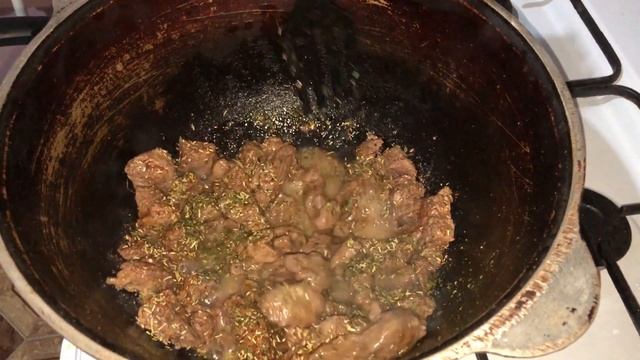 Гуляш на тёмном пиве! Мясо как тушёнка! смотреть онлайн