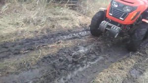 Минитрактор ХТ 244 в работе.