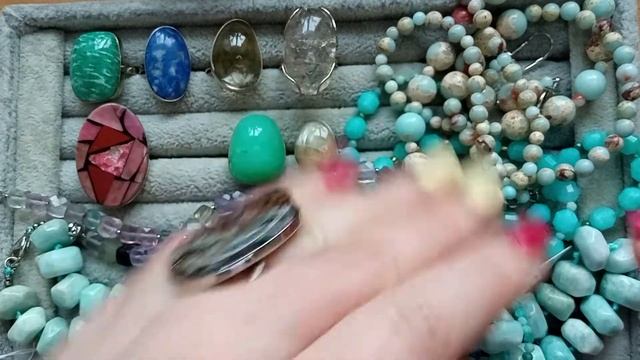 Каменная лавка( наборы в мельхиоре, колье с граненными камнями, бусы из натуральных камней, кольца)