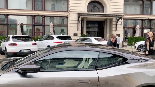 Прогулка по Варшаве Краковское предместье смотреть онлайн