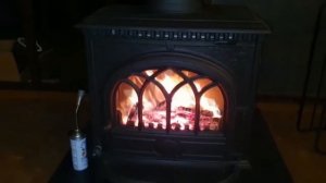Jotul F3 TD BP - Первая растопка печи поcле установки