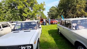 Хаапсалу, Эстония. Выставка ретро-машин. Дни ностальгии