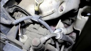 Течь антифриза через крышку термостата Mitsubishi Pajero iO 4G93 Мицубиси Паджеро ИО 1999года