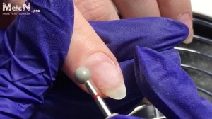 Аппаратный маникюр с укреплением гелем. Дизайн градиент со стразами.