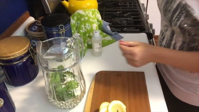 Мятно-лимонный чай со льдом.MINT & LEMON ICED TEA. смотреть онлайн