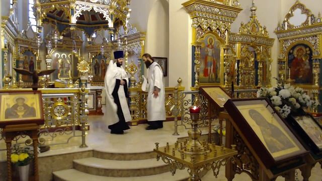 Великая Вечерня, Утреня с полиелеем, 1-й Час в Храме Александра Невского смотреть онлайн