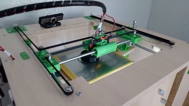 Самодельный H-bot в работе