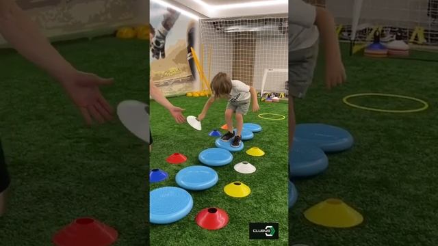 CLUBUS. Тренировка по футболу 4 года.