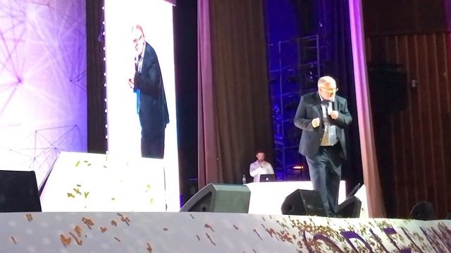 Владимир Полежаев ч.3; Конгресс Орифлэйм 2018 смотреть онлайн