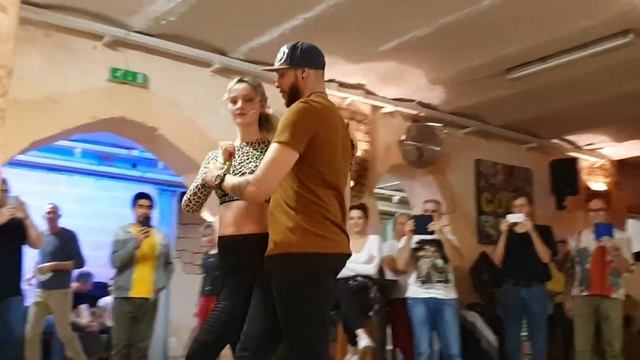 Holijone-Florinda | Kizomba Dance | Olivia Libi & Jihane Dehbi смотреть онлайн